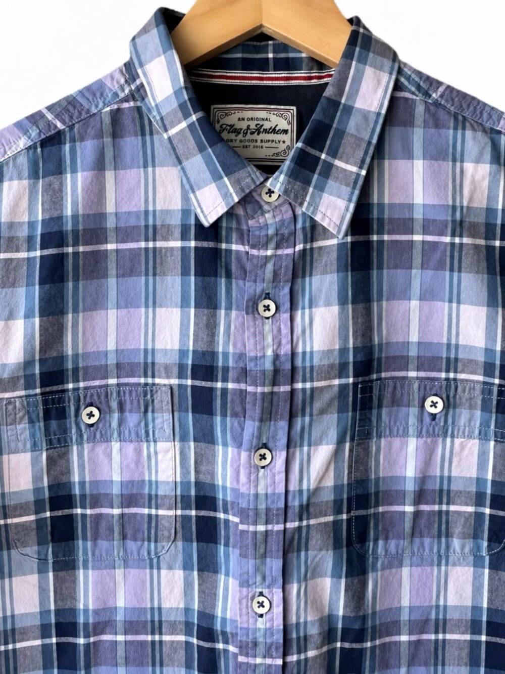 Flag & Anthem Mens M Plaid Short Sleeve Button Up Shirt Blue Purple 2 Pocket